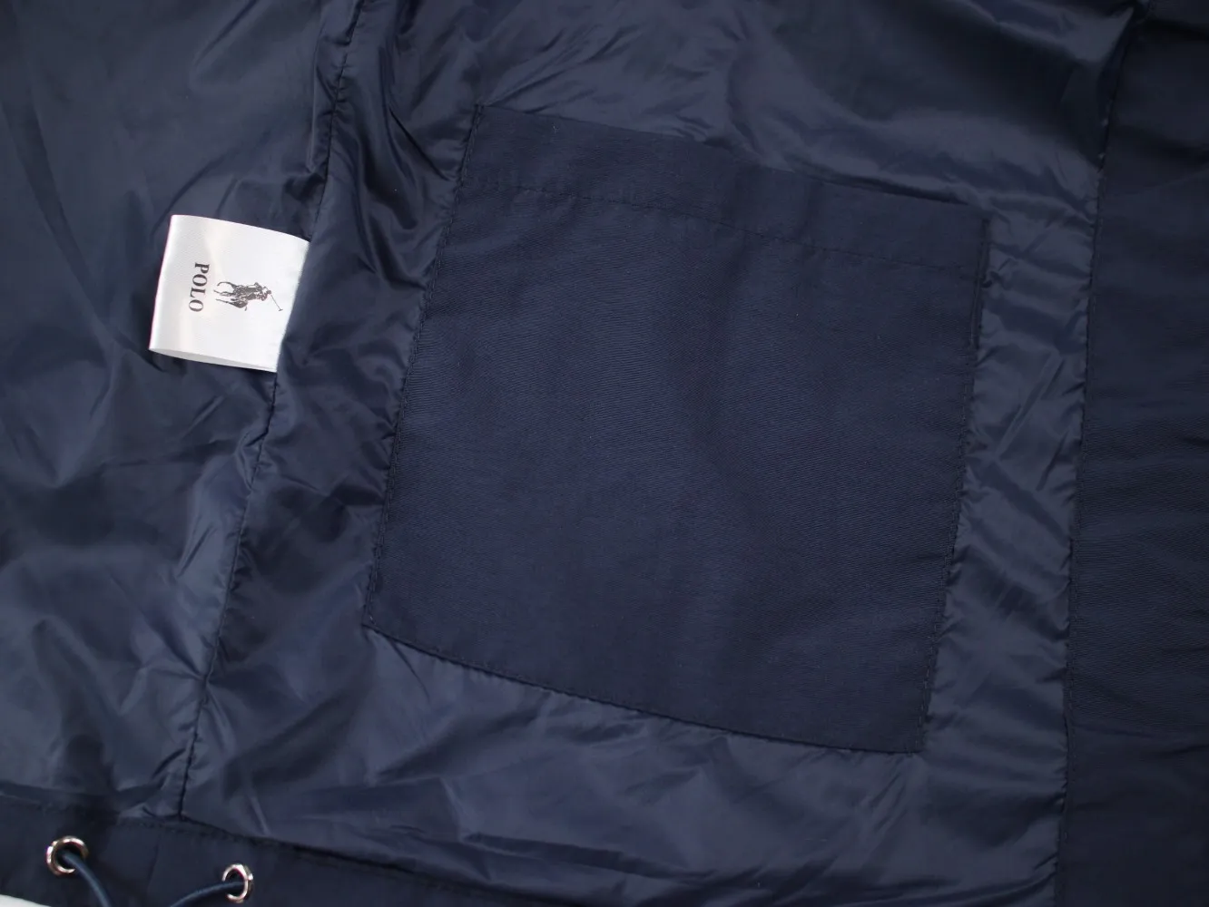 🅿️350 Ralph Lauren Fall New Classic Small Logo Embroidered Hooded Zipper Windproof and Waterproof Jacket 1️⃣ Customized coated fabric, windproof and waterproof, exquisite small logo embroidery on the chest to highlight your personality, and the workmanship details are perfectly controlled! 2️⃣It is very youthful and energetic, and can be easily worn by both men and women. It is very in line with the fashion aesthetic concepts of today's young people! 3️⃣ Full set of customized accessories, complete with three labels, same style for men and women, a must-have for couples. Color: Navy Khaki Size: S, M, L, XL